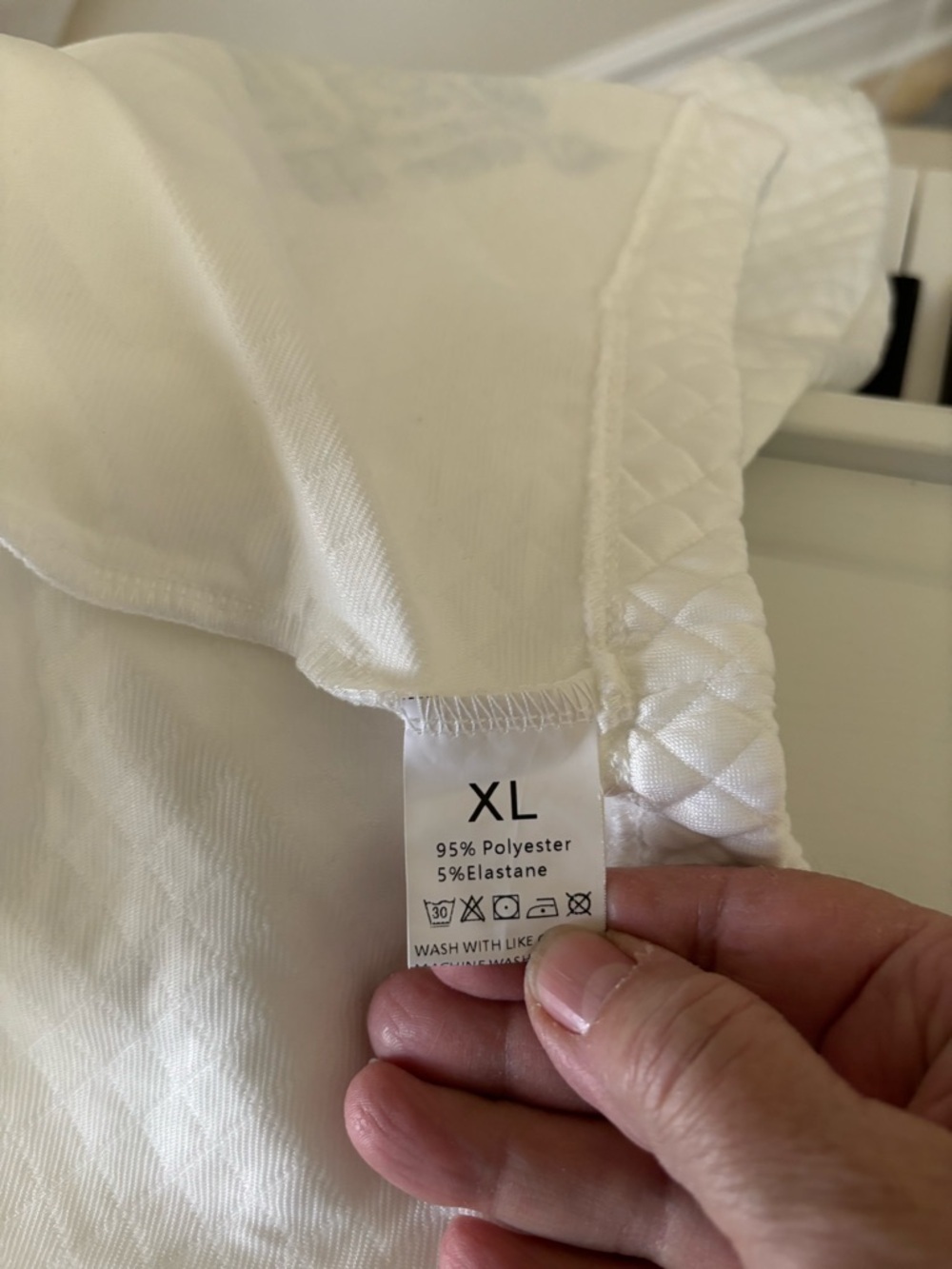 Quilted White Button-Front Jacket with Teal Diamond Motif - Picture 11 of 13